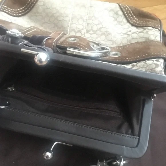 Brown Signature Coach soho Frame purse - Picture 2 of 3